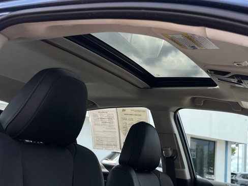 Certified 2022 Subaru Legacy Limited image 9