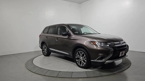 Used 2017 Mitsubishi Outlander ES image 7