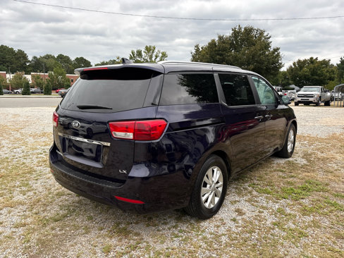 Used 2018 Kia Sedona LX w/ LX Essentials Premium Package image 8