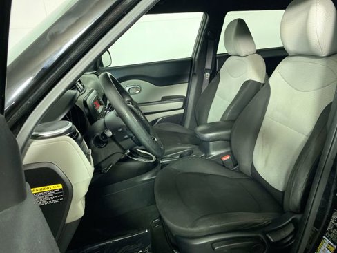Used 2015 Kia Soul image 17
