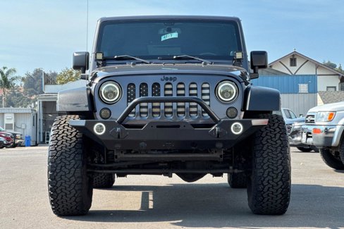 Used 2014 Jeep Wrangler Unlimited Rubicon w/ Max Tow Package image 10