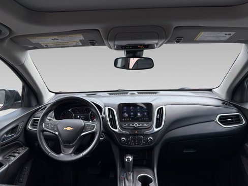Used 2021 Chevrolet Equinox LT image 3