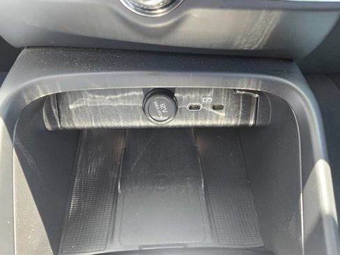 Certified 2023 Volvo C40 P8 Recharge Ultimate image 27