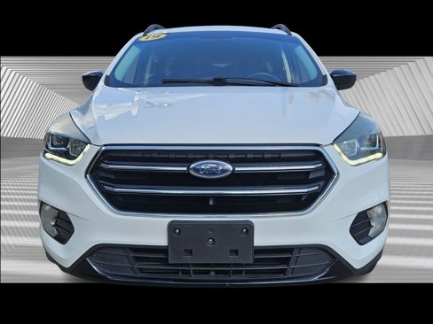 Used 2019 Ford Escape SE image 8
