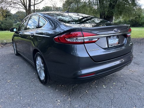 Used 2018 Ford Fusion SE w/ Fusion SE Technology Package image 6