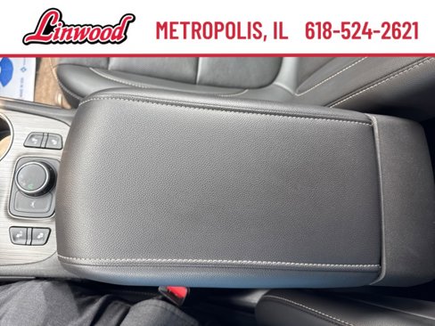 Used 2023 GMC Acadia SLT image 20