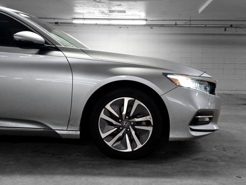Certified 2018 Honda Accord Touring image 17