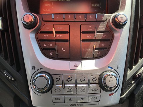 Used 2017 Chevrolet Equinox LS image 30