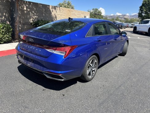 Certified 2022 Hyundai Elantra SEL w/ Convenience + Premium Package image 7