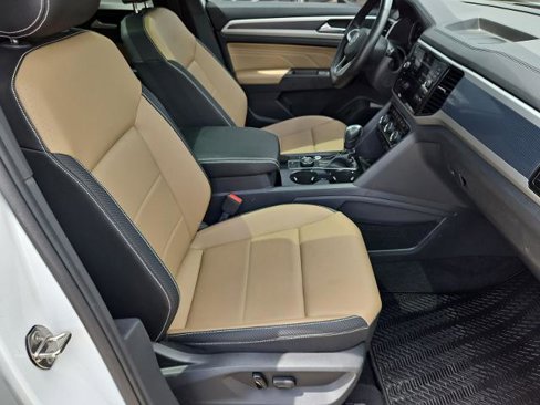 Used 2023 Volkswagen Atlas Cross Sport SEL R-Line image 26
