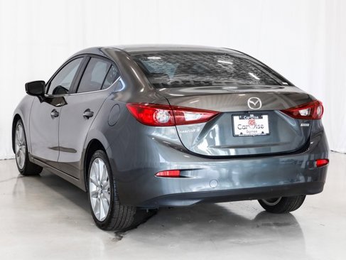 Used 2017 MAZDA MAZDA3 Touring image 4