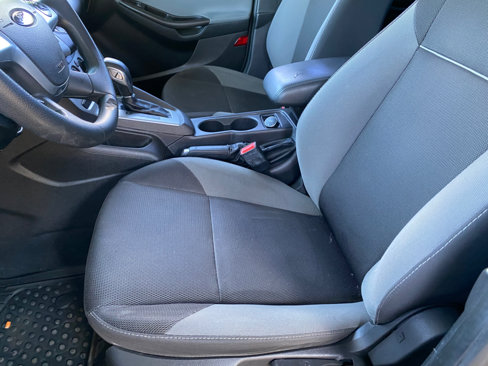 Used 2014 Ford Focus SE image 24