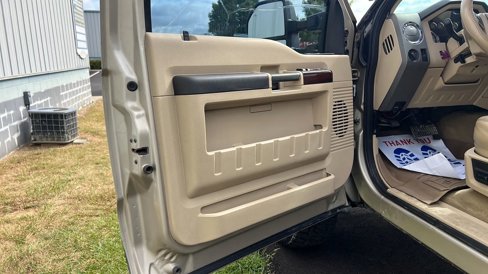 Used 2008 Ford F350 FX4 image 9