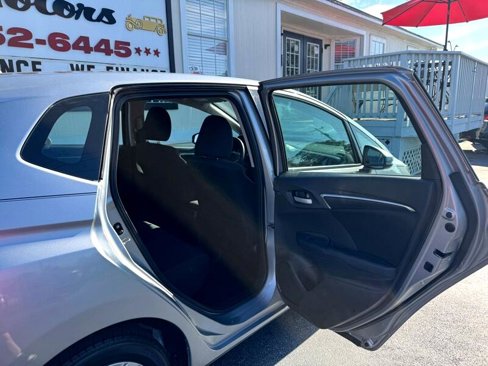 Used 2019 Honda Fit LX image 30