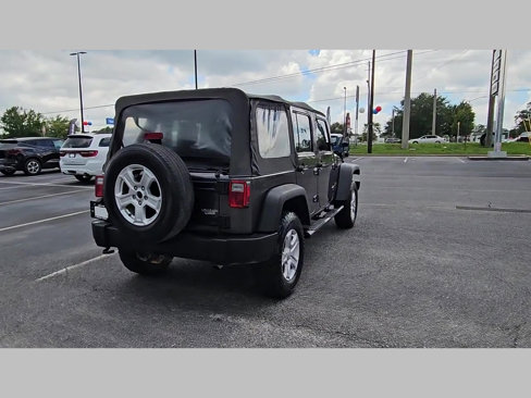 Used 2014 Jeep Wrangler Unlimited Sport image 32