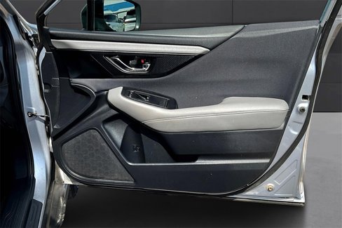 Used 2022 Subaru Outback Premium image 19