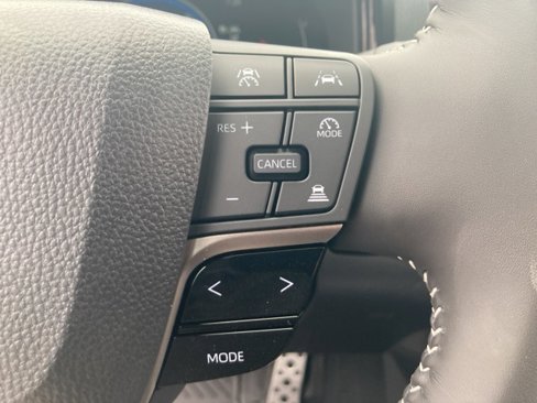 New 2025 Toyota Camry SE image 17