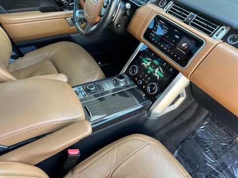Used 2018 Land Rover Range Rover Long Wheelbase Autobiography image 16