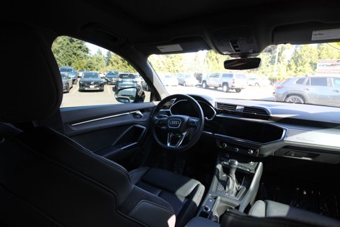 Used 2020 Audi Q3 2.0T Premium Plus image 24