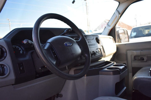 Used 2012 Ford E-250 and Econoline 250 image 12