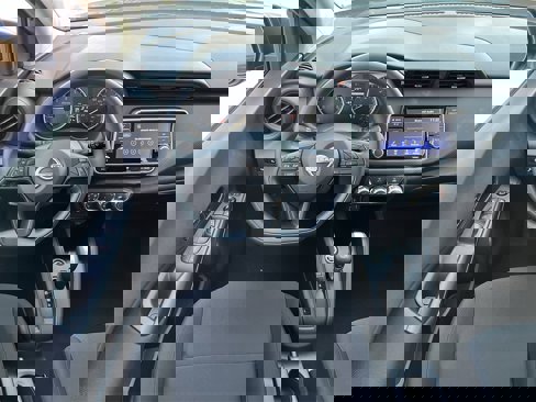 Certified 2025 Nissan Kicks Play S image 9