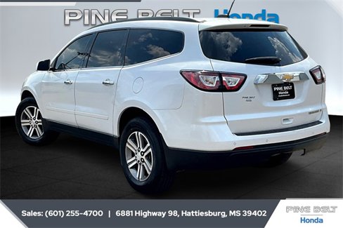 Used 2016 Chevrolet Traverse LT image 2