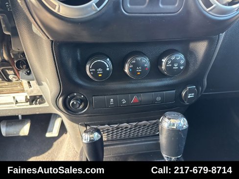 Used 2012 Jeep Wrangler Sahara w/ Dual Top Group image 61