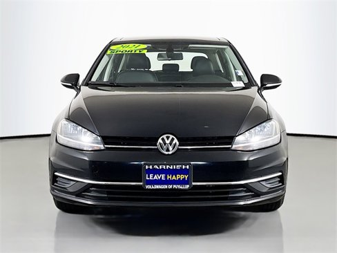 Used 2021 Volkswagen Golf 4-Door image 2