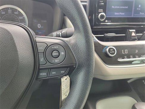 Used 2022 Toyota Corolla LE image 15