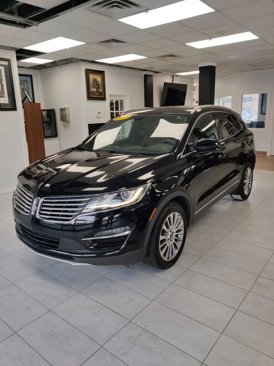 Used 2017 Lincoln MKC Reserve image 1