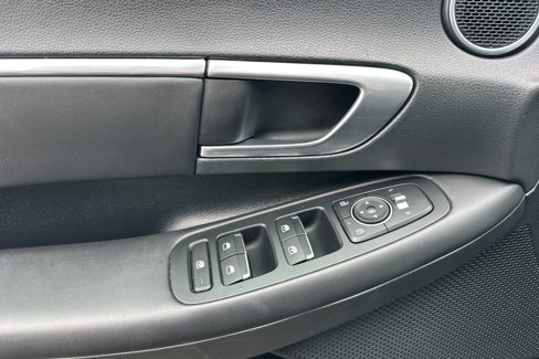 Used 2022 Hyundai Sonata SEL w/ Cargo Package image 11