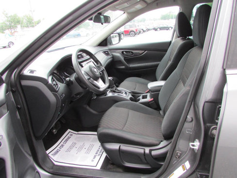 Used 2019 Nissan Rogue S image 6