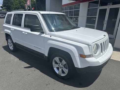 Used 2014 Jeep Patriot Limited image 2