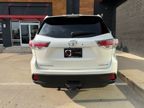 Used 2015 Toyota Highlander XLE image 13