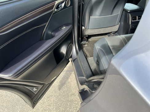Used 2020 Lexus RX 450h AWD w/ Luxury Package image 18