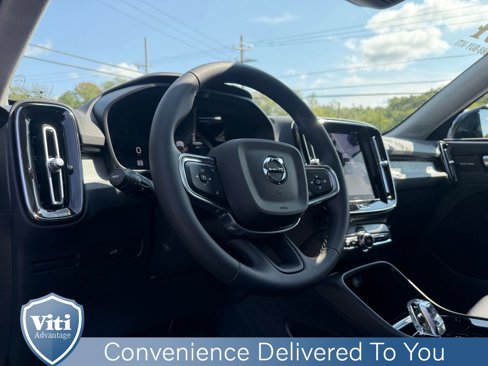 Certified 2024 Volvo XC40 B5 Plus w/ Protection Package Premier image 17