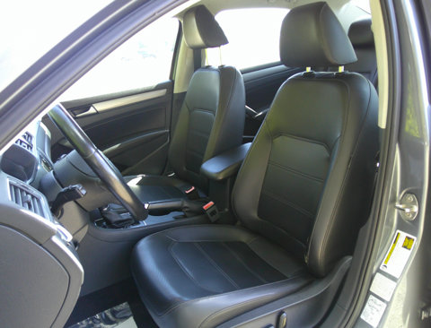 Used 2015 Volkswagen Passat 1.8T Limited Edition image 33