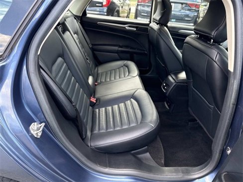 Used 2018 Ford Fusion SE w/ Equipment Group 602A image 11