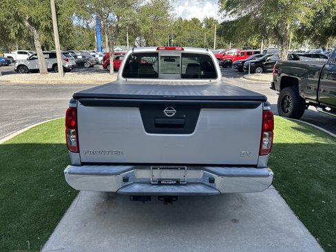 Used 2016 Nissan Frontier SV image 6