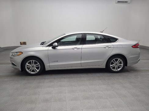 Used 2018 Ford Fusion S image 2