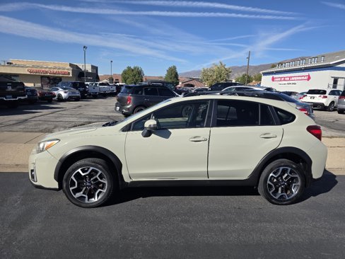 Used 2016 Subaru Crosstrek 2.0i Limited w/ Popular Package #2 image 2