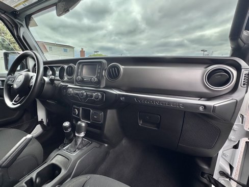 Certified 2021 Jeep Wrangler Unlimited Sport image 17