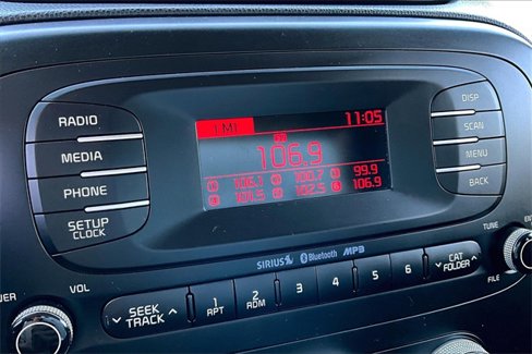 Used 2015 Kia Soul + image 19