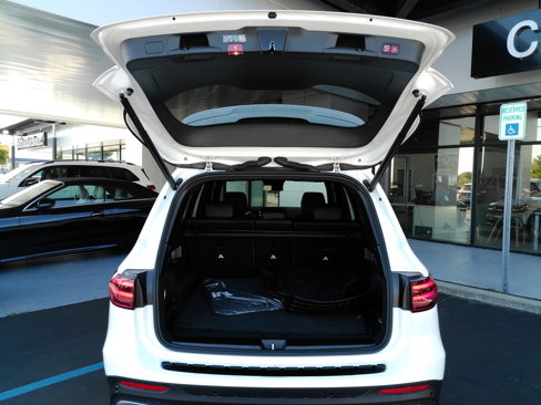 Used 2024 Mercedes-Benz GLB 250 4MATIC image 19