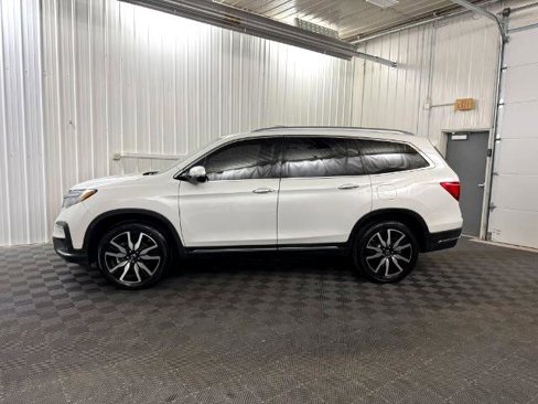 Used 2021 Honda Pilot Touring image 2
