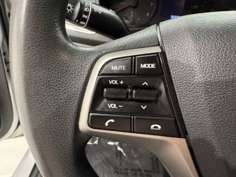 Used 2019 Hyundai Accent SE image 11