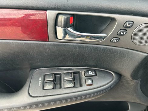 Used 2005 Lexus ES 330 image 10