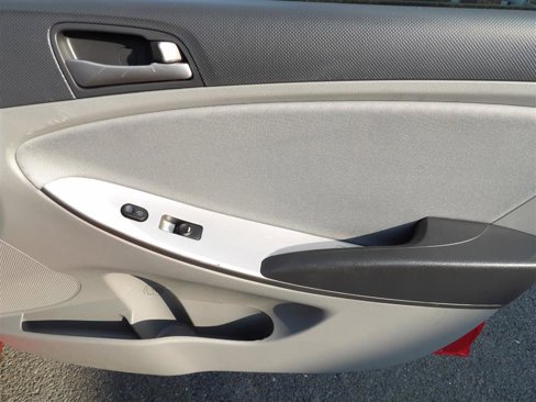 Used 2015 Hyundai Accent GLS w/ Option Group 02 image 15