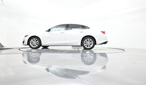Used 2023 Chevrolet Malibu LT image 39
