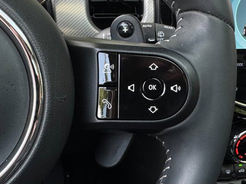 Used 2022 MINI Cooper S w/ Premium Package image 59